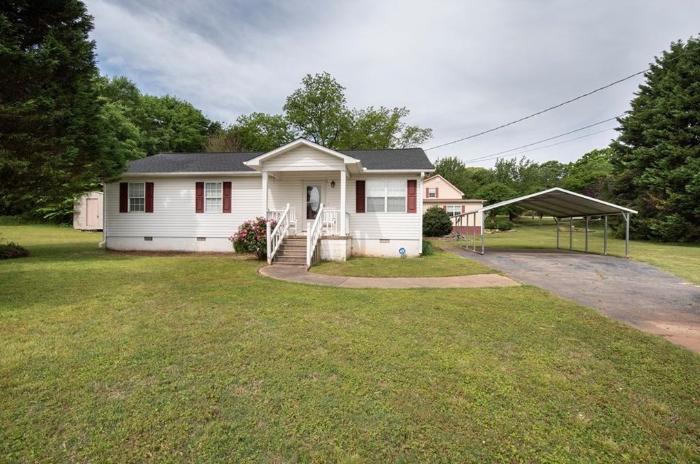 108 Lillie Ln, Maysville, GA 30558-5920