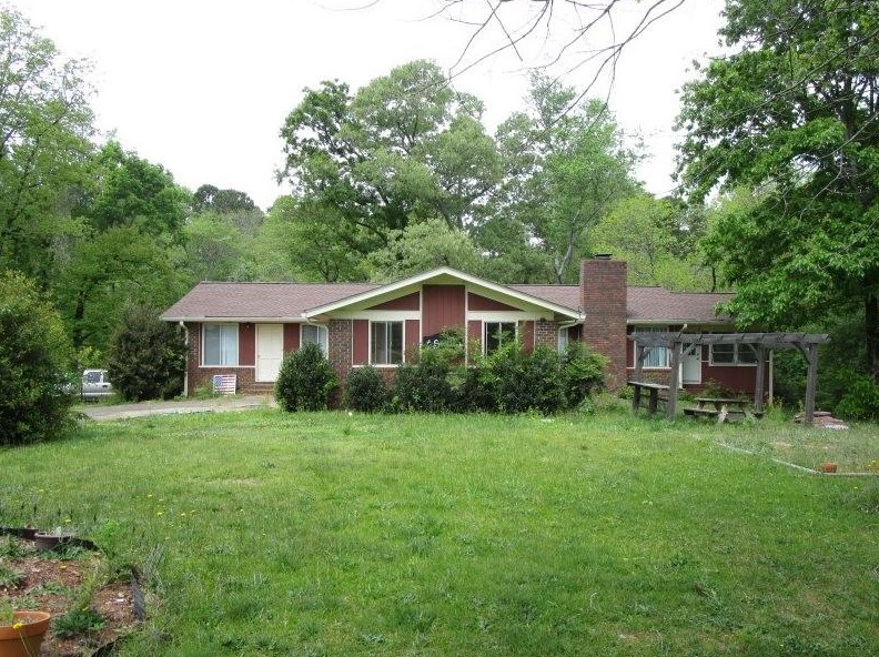 5829 Clarks Bridge Rd, Clermont, GA 30527