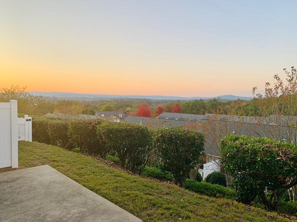 118 Millers Ln, Calhoun, GA 30701-5729
