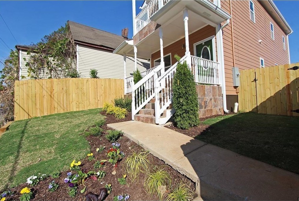 900 Sims St, Atlanta, GA 30310