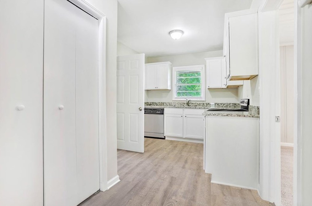 2030 Mark Trl, Decatur GA  30032-5349 exterior