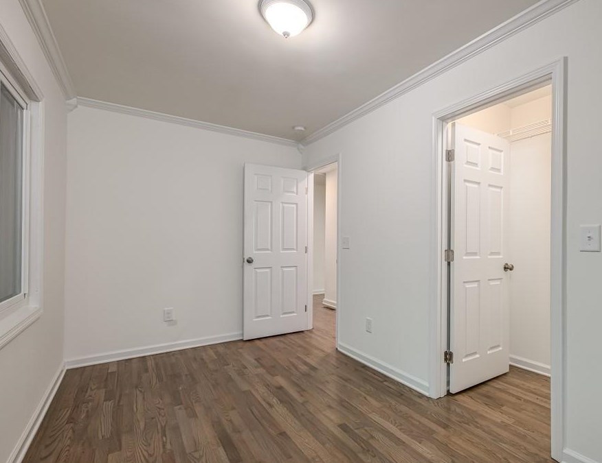 1035 Latham Rd, Decatur GA  30033-4212 exterior