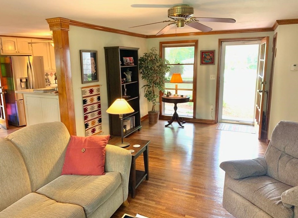 2529 Warwick Cir, Atlanta GA  30345-1631 exterior