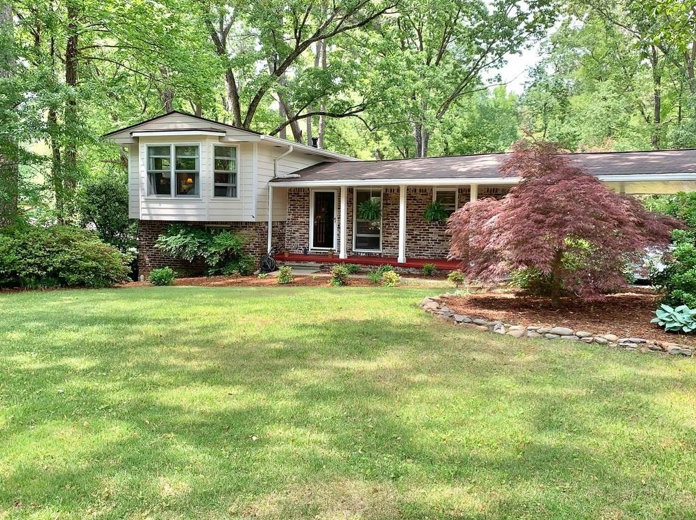 2529 Warwick Cir, Atlanta GA  30345-1631 exterior