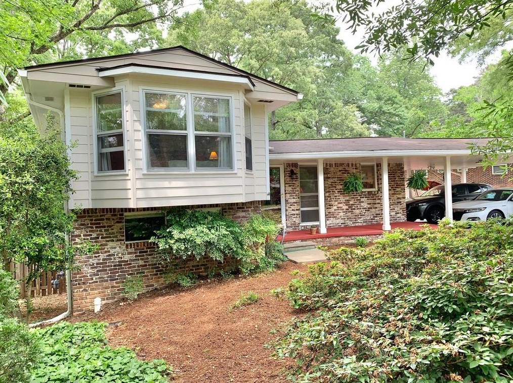 2529 Warwick Cir, Atlanta GA  30345-1631 exterior