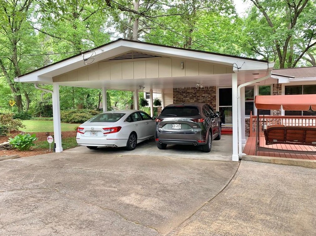 2529 Warwick Cir, Atlanta GA  30345-1631 exterior