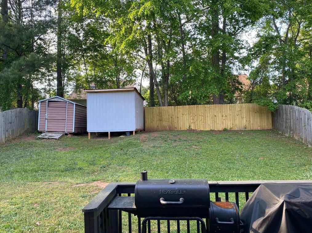 4946 Windsor Downs Dr, Decatur, GA 30035-3527