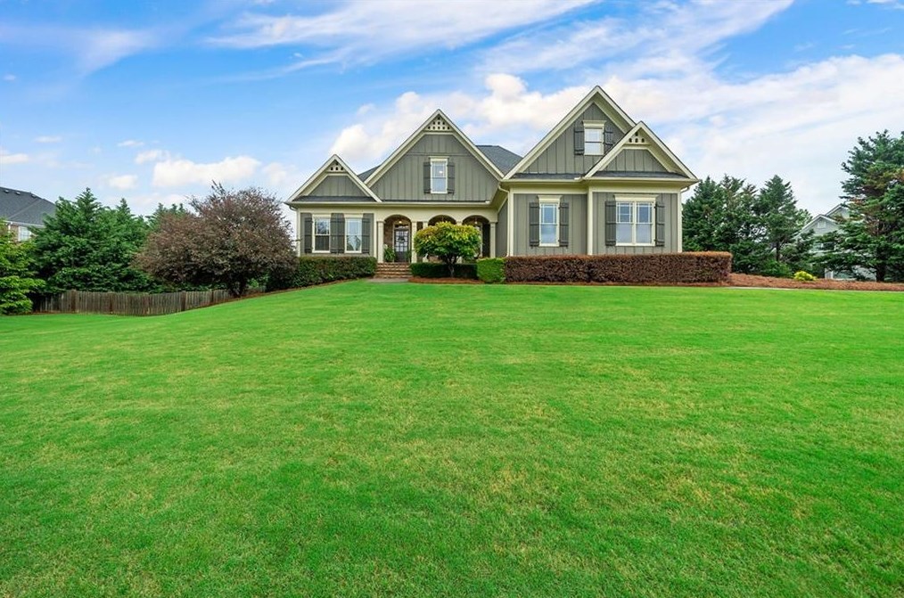 13 Starlight Dr, Euharlee, GA 30121-9263