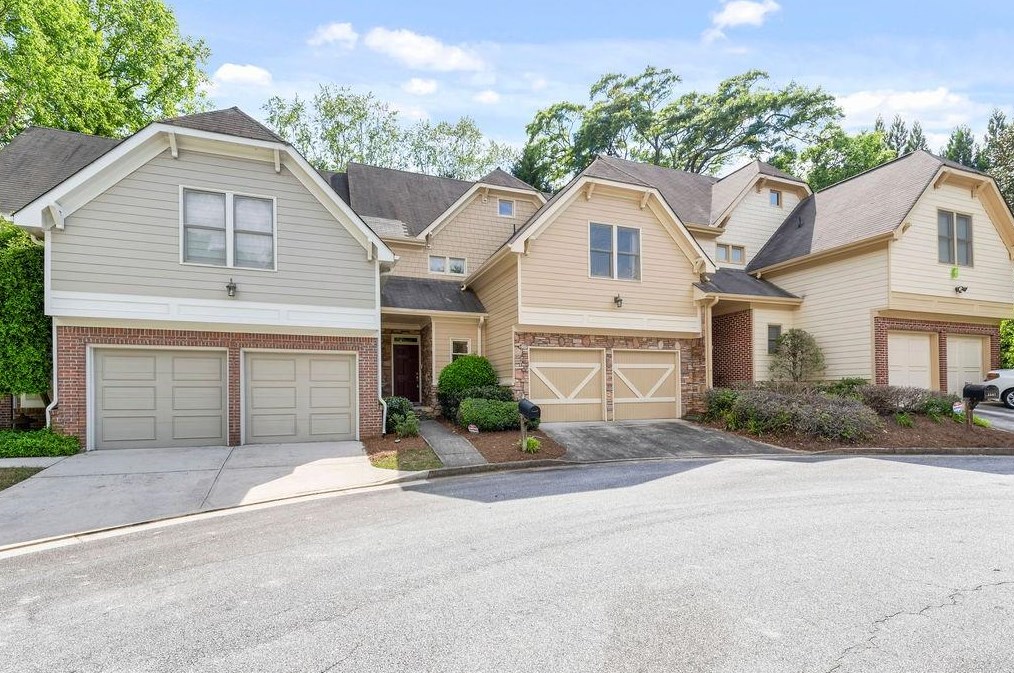 2571 Village Creek Lndg, Atlanta, GA 30316-3279