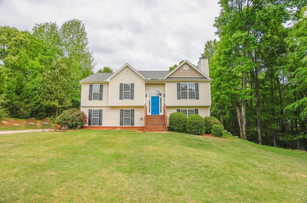 288 Karis Ln, Winder, GA 30680-7483