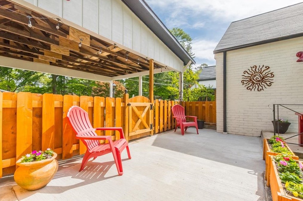 3301 Old Jonesboro Rd, Atlanta GA  30354-1521 exterior