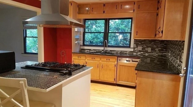 1380 Arnold Ave Ne, Atlanta, GA 30324