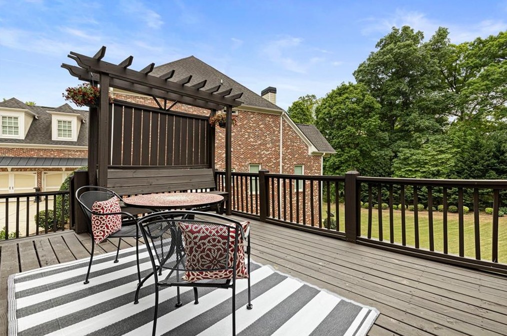 4100 Barnes Meadow Rd, Smyrna GA  30082-3537 exterior