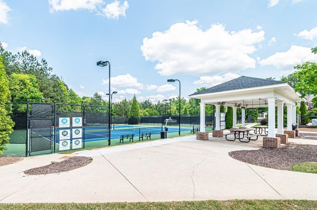 4100 Barnes Meadow Rd, Smyrna GA  30082-3537 exterior