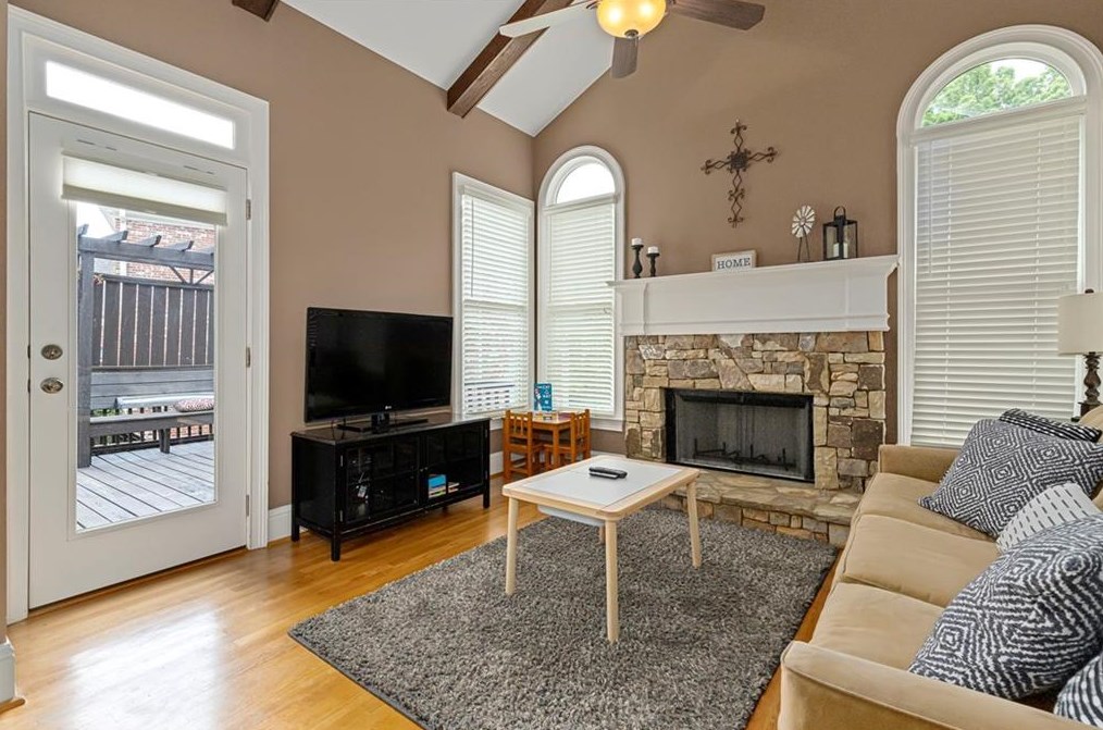 4100 Barnes Meadow Rd, Smyrna GA  30082-3537 exterior