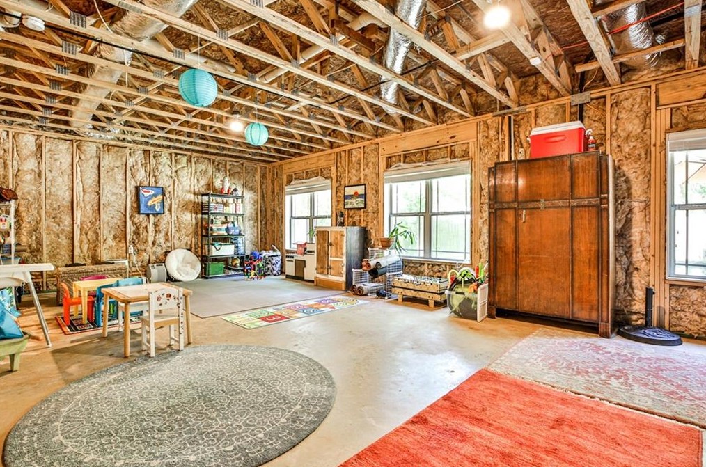 801 Candler St, Decatur GA  30030-4403 exterior