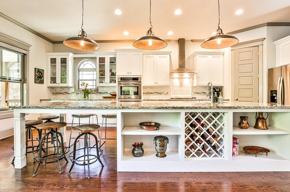 801 Candler St, Decatur GA  30030-4403 exterior