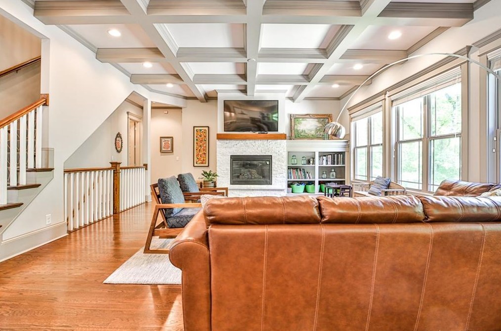 801 Candler St, Decatur GA  30030-4403 exterior