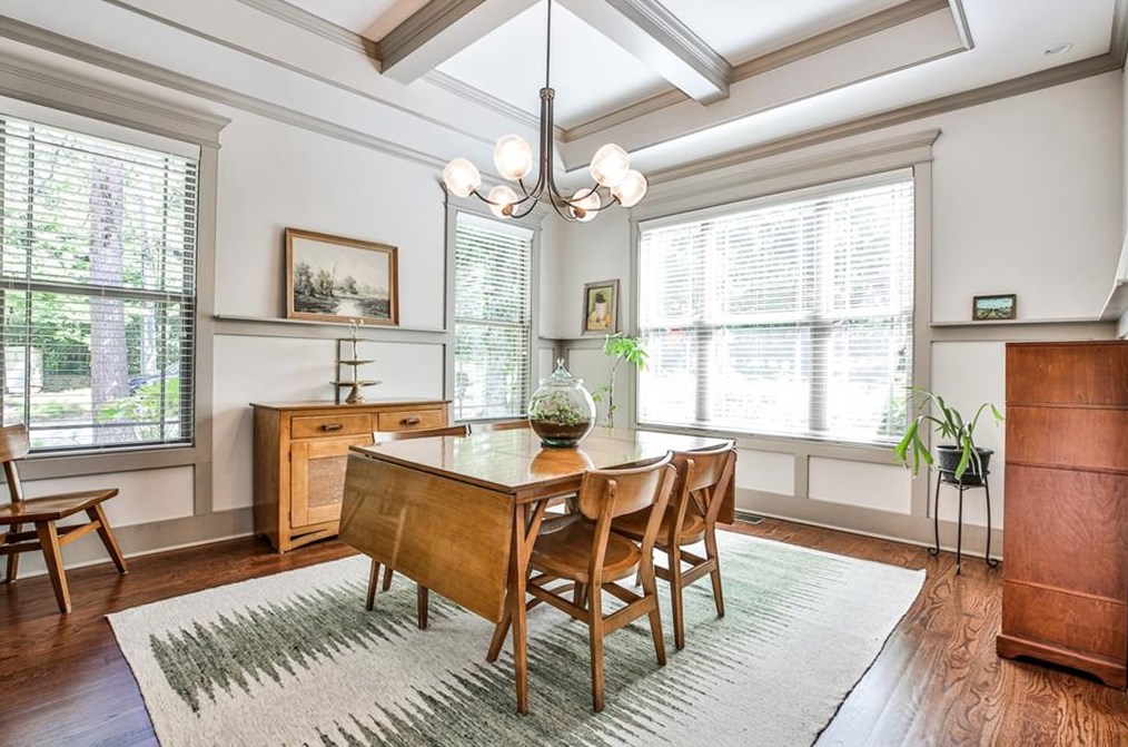 801 Candler St, Decatur GA  30030-4403 exterior