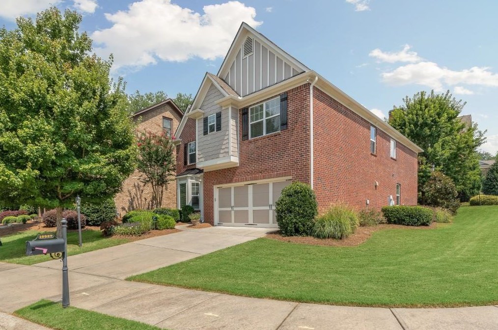 10957 Waters Rd, Alpharetta, GA 30022