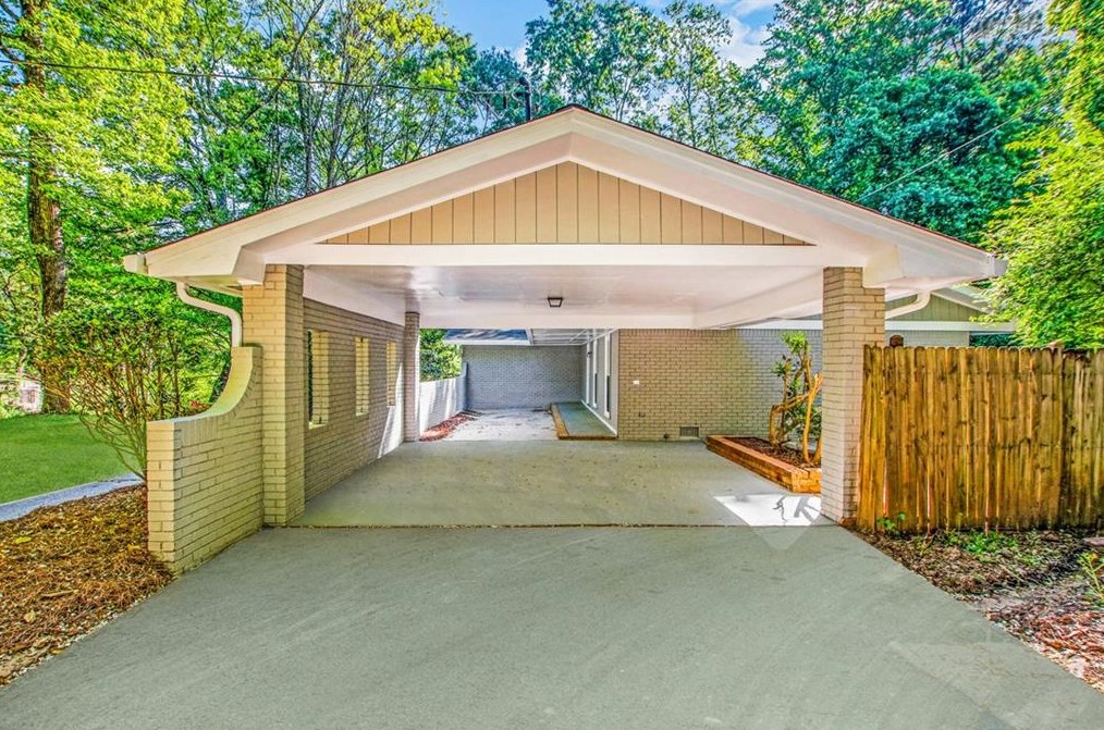 3593 Idlecreek Dr, Decatur GA  30034-4946 exterior