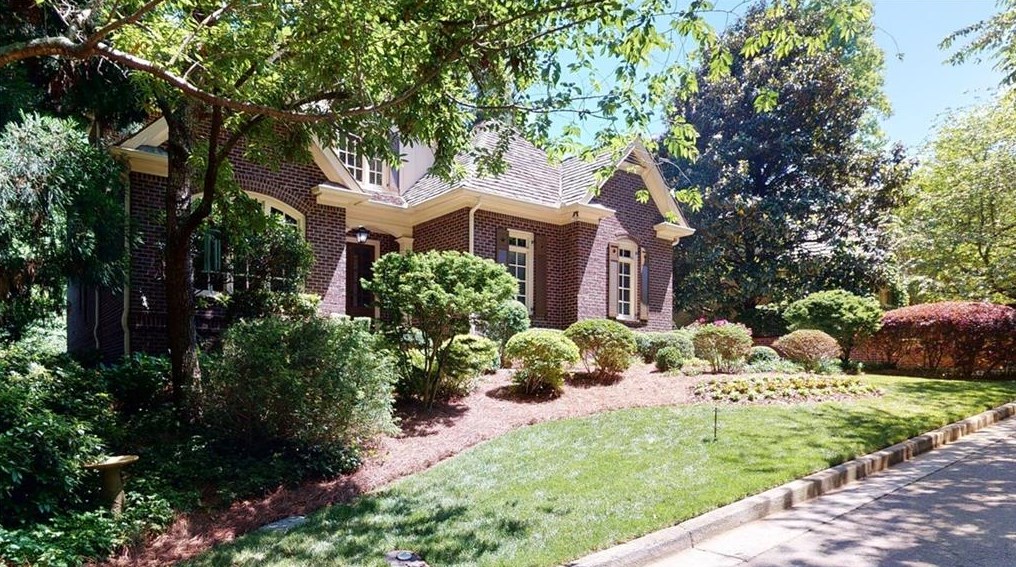4585 Peachtree Dunwoody Rd, Atlanta, GA 30342-2842