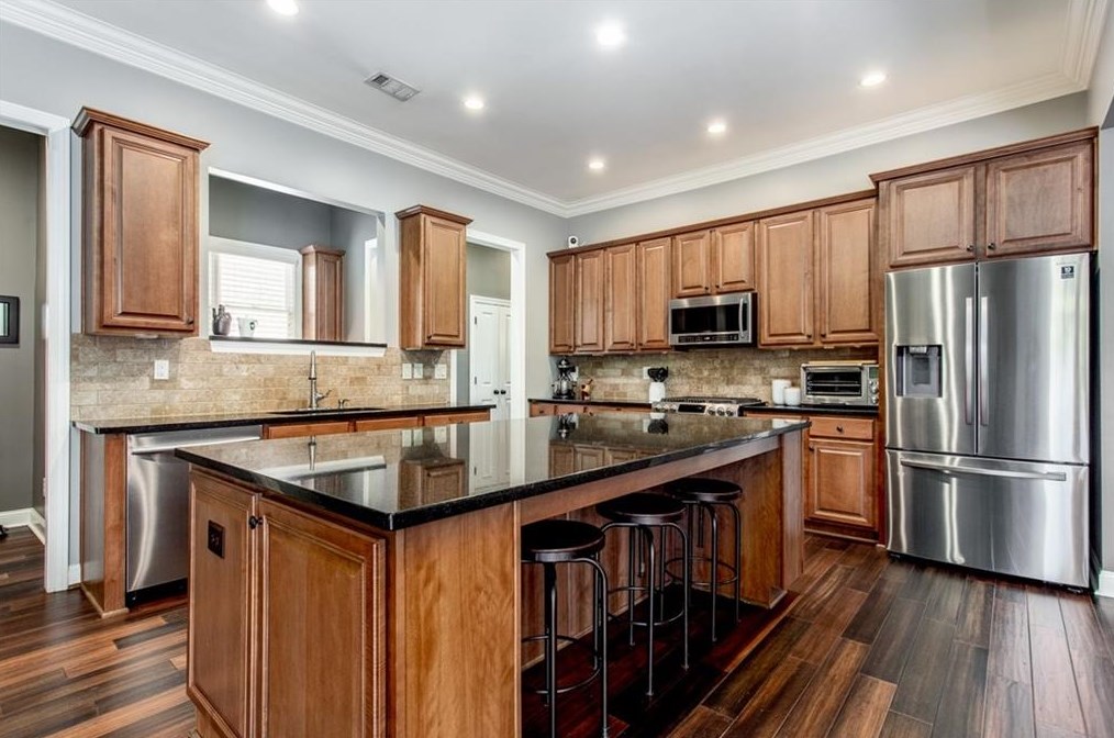 1060 Merrivale Chase, Roswell, GA 30075-8352