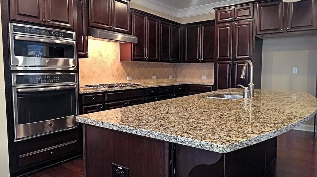 950 Reserve Point Pl, Suwanee, GA 30024