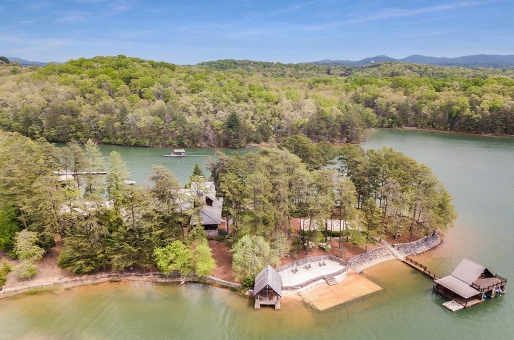 322 Mallard Point Rd, Morganton, GA 30560-3564