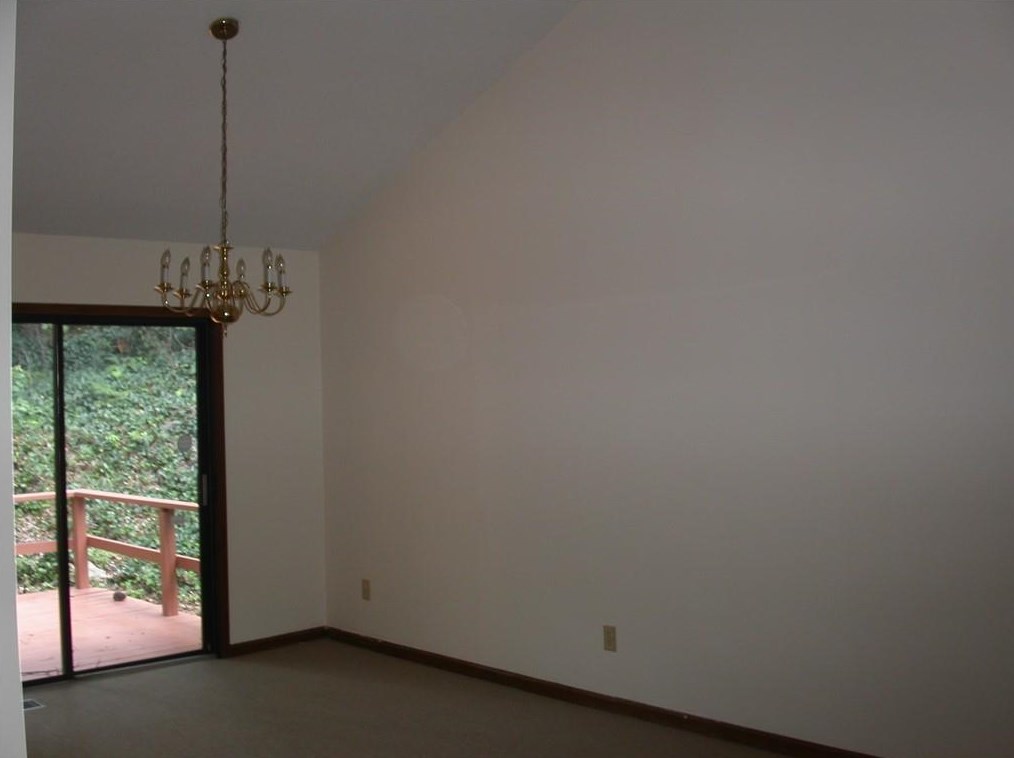 552 Rue Montaigne, Stone Mountain, GA 30083