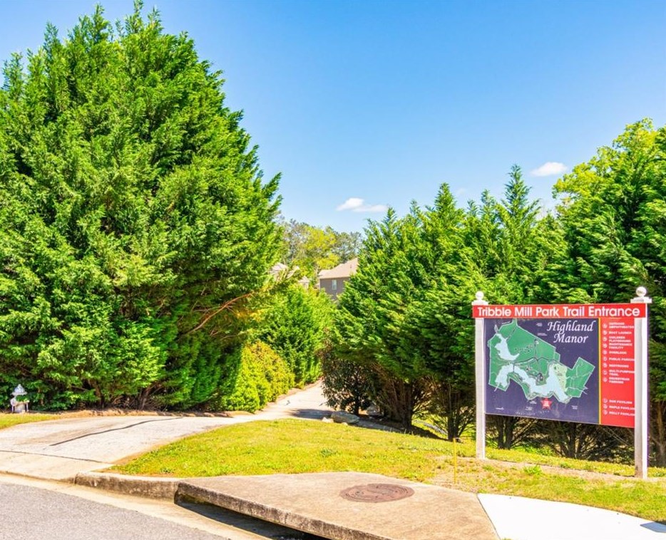 2219 Caledonia Dr, Lawrenceville GA 30045-3597 exterior