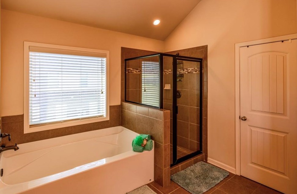 2219 Caledonia Dr, Lawrenceville GA 30045-3597 exterior