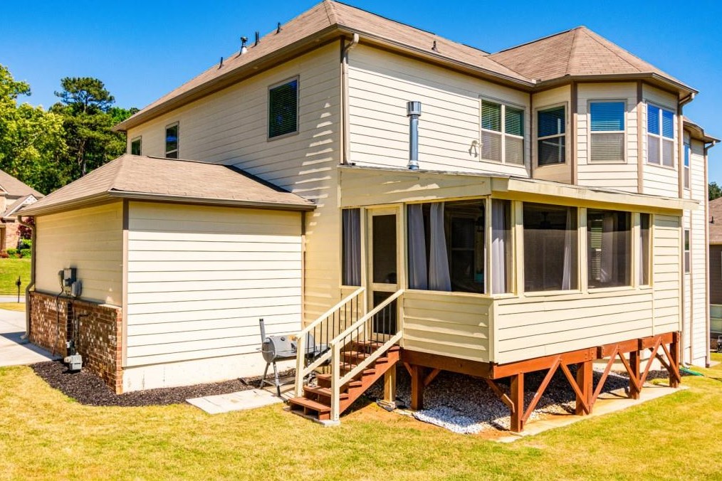 2219 Caledonia Dr, Lawrenceville GA 30045-3597 exterior