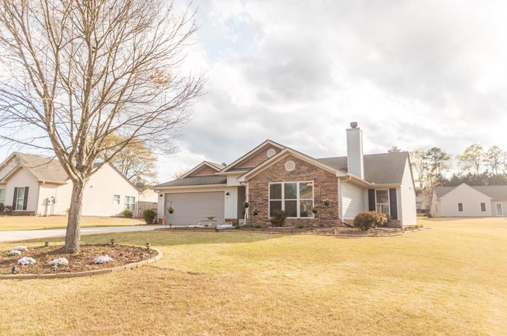 1416 Silvergate Way, Winder, GA 30680-6104