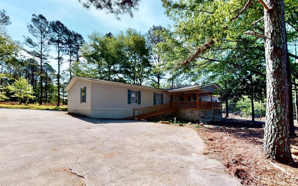906 Youngs Mill Rd, Euharlee, GA 30145-1530