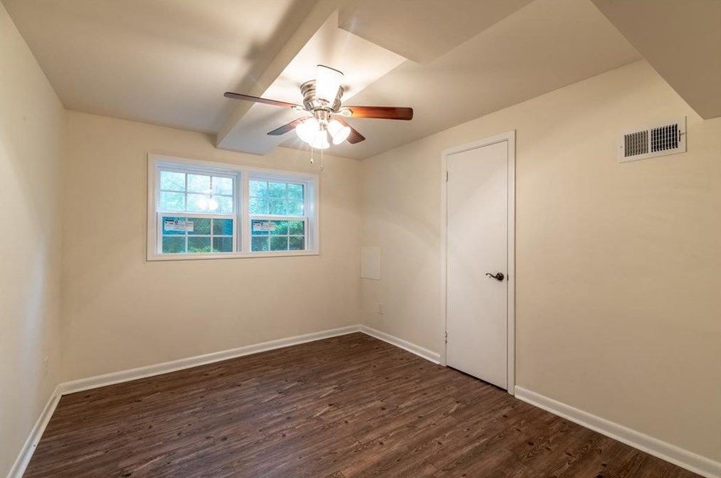 4391 King Valley Dr, Smyrna GA  30082-4226 exterior