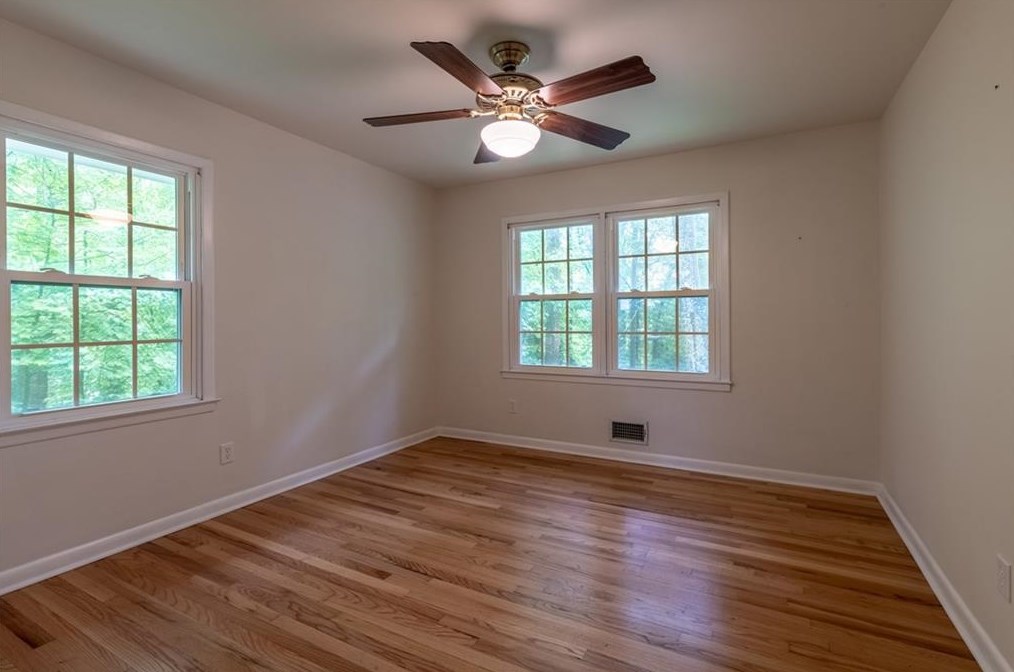 4391 King Valley Dr, Smyrna GA  30082-4226 exterior