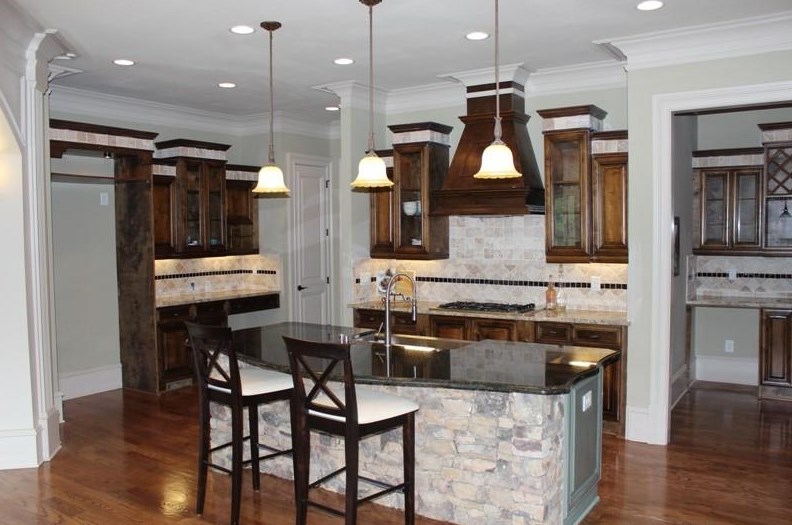 822 Jamont Cir, Alpharetta GA  30022-7681 exterior