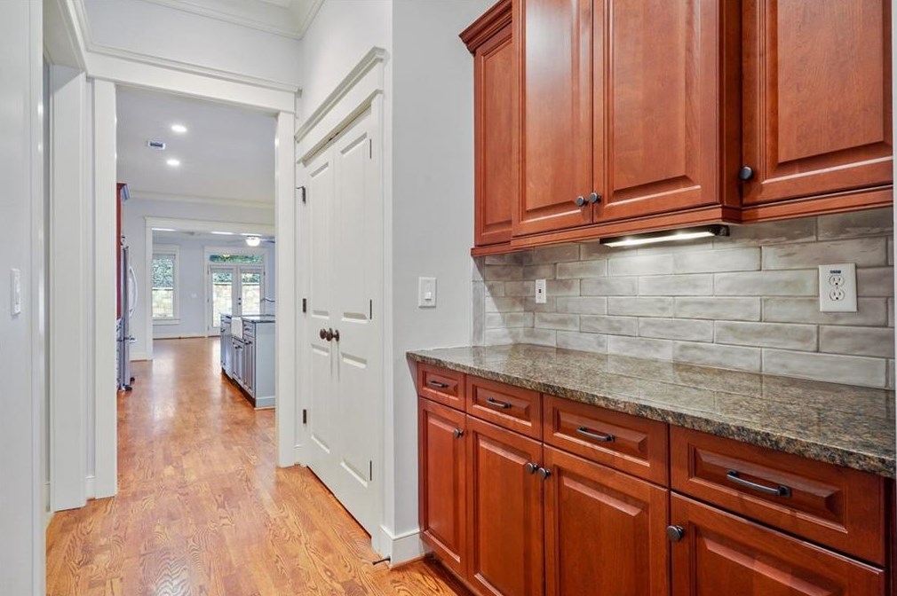 4516 Gateway Ct, Smyrna GA  30080-9202 exterior