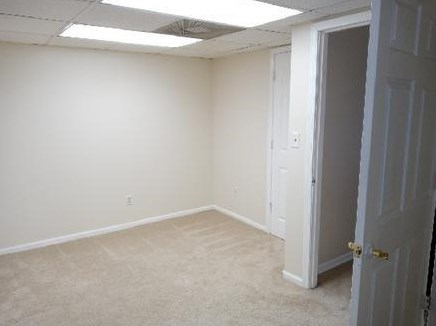 4384 York Rd, Atlanta GA  30337-4838 exterior