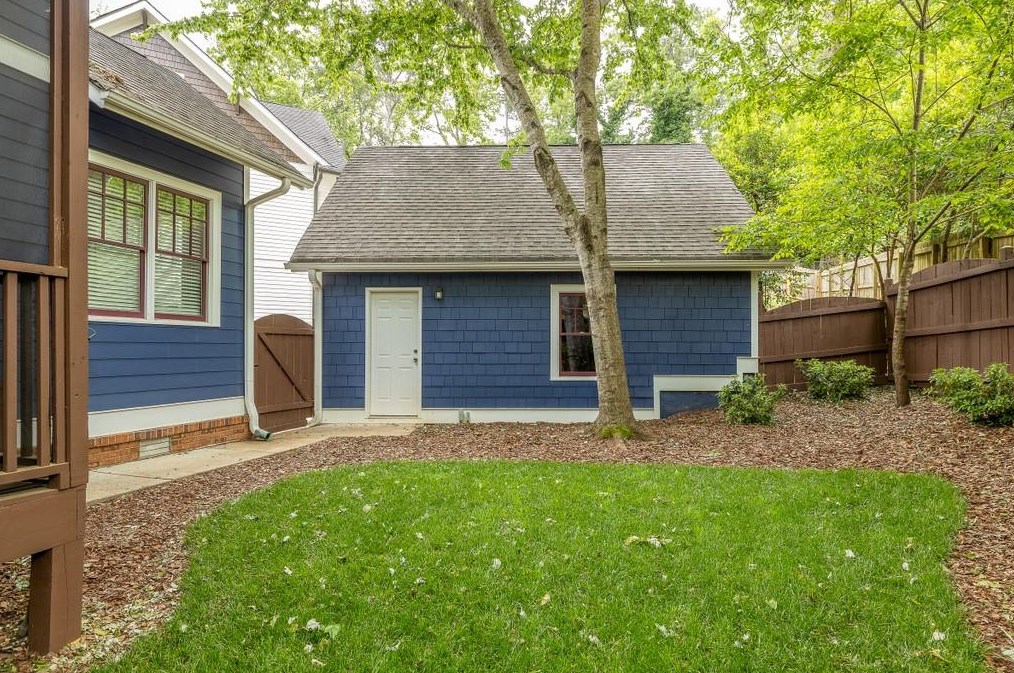 103 Candler Pointe Way, Decatur GA  30030-4400 exterior