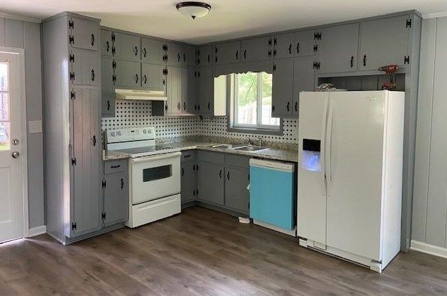 3686 Bouldercrest Rd, Ellenwood, GA 30294