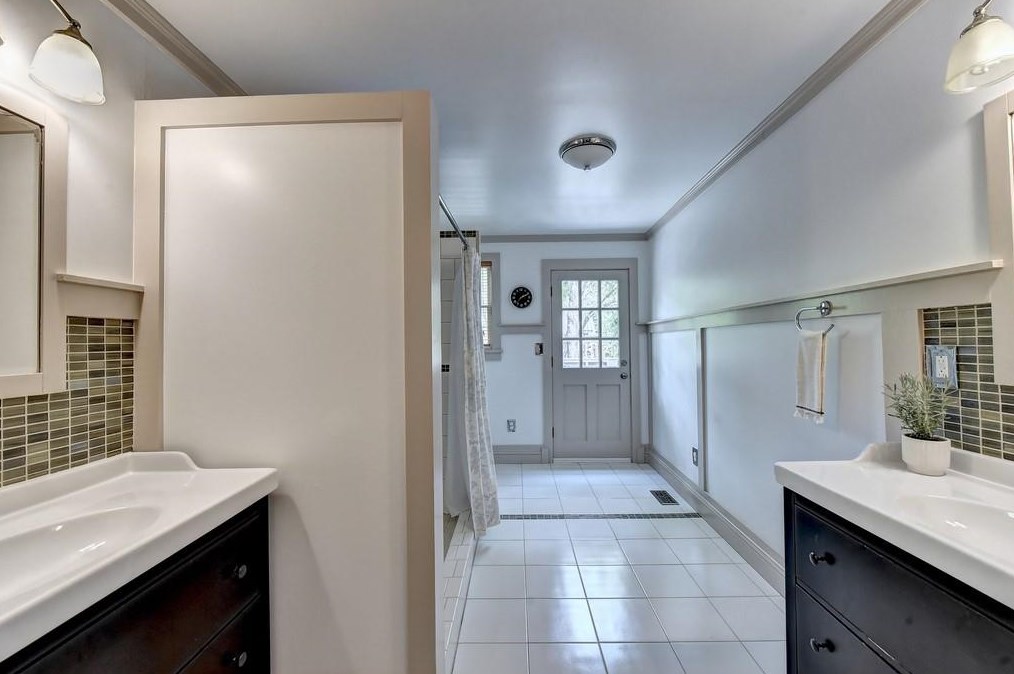 202 Feld Ave, Decatur GA  30030-3510 exterior