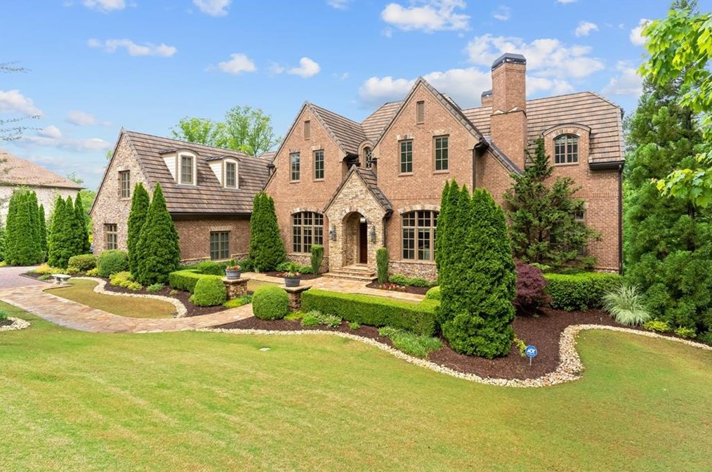 9750 Almaviva Dr, Alpharetta, GA 30022-4989