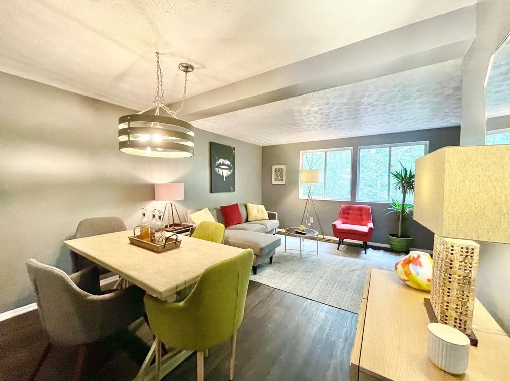 862 Regal Path Ln, Decatur GA  30030-4180 exterior