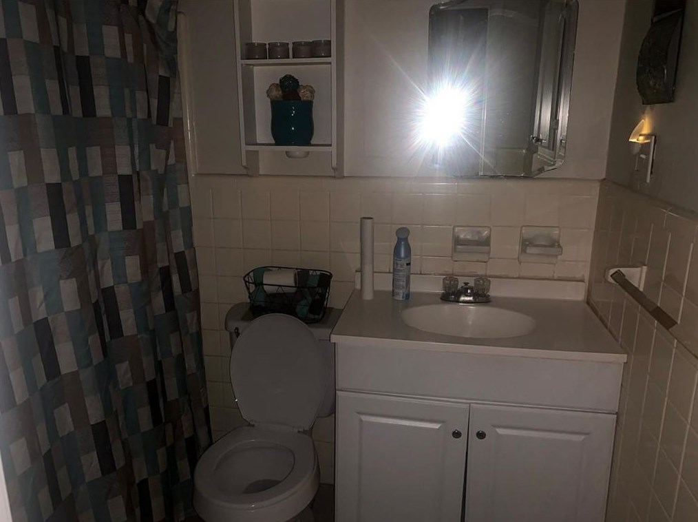 4186 Hanes Dr, Decatur GA  30035-1943 exterior