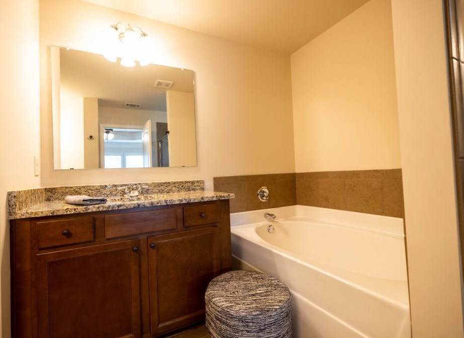 3068 Turman Cir, Decatur GA  30033-3249 exterior