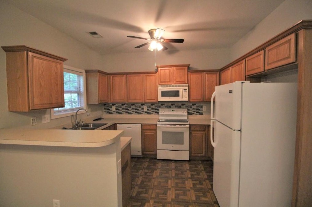 6623 Grand Hickory Dr, Braselton, GA 30517