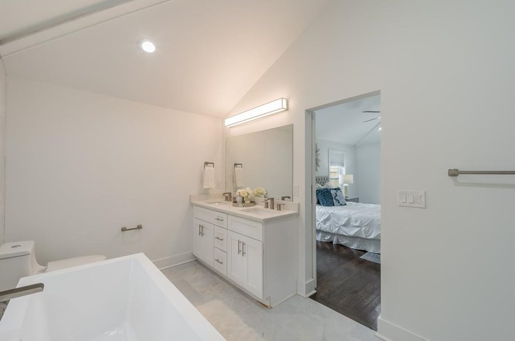 2113 Trailwood Rd, Decatur GA 30032-5339 exterior