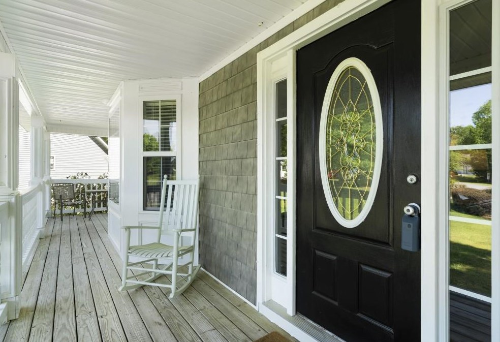 138 King Edward Ct, Calhoun GA  30701-7987 exterior